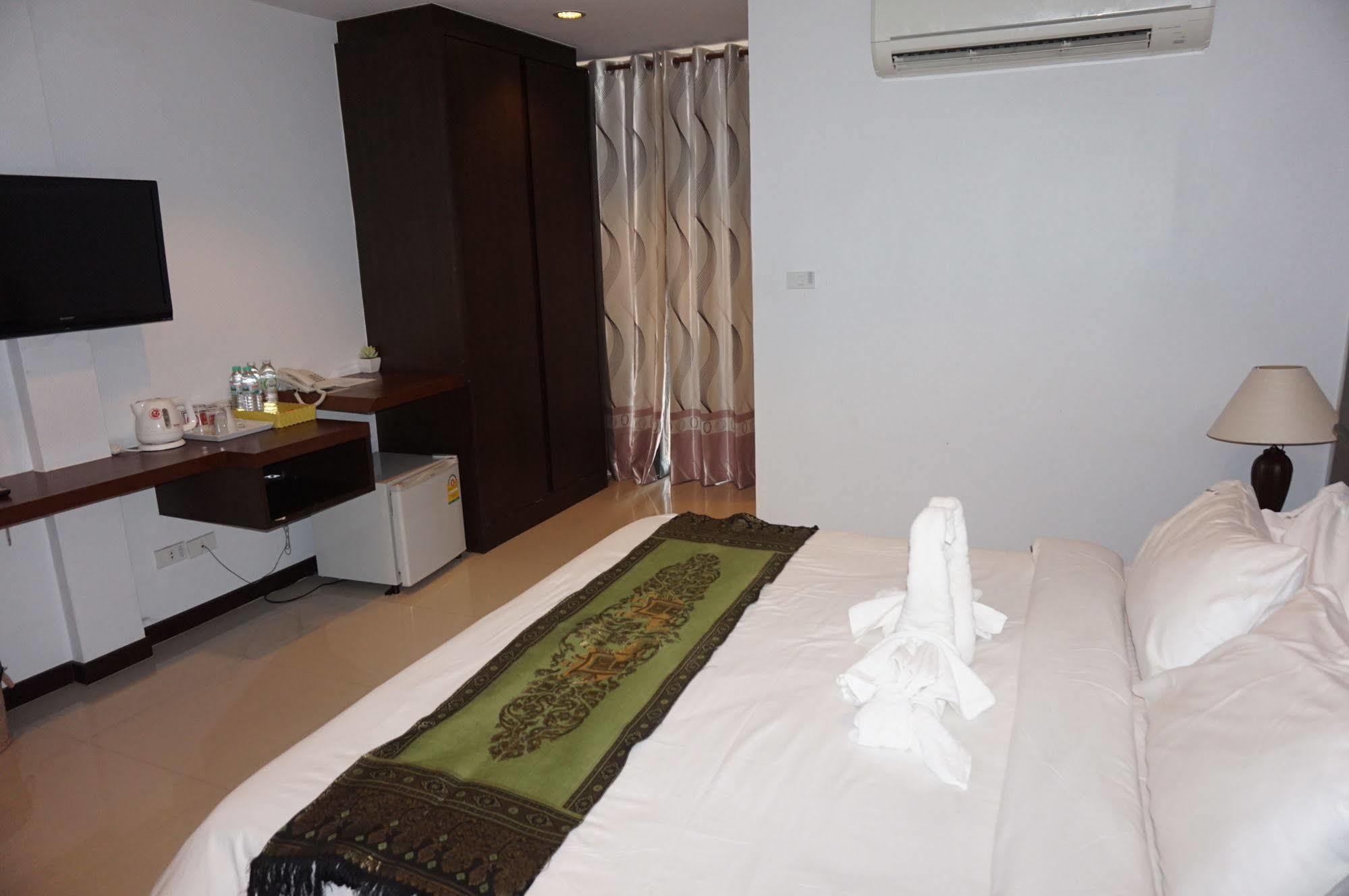 The Next Grand Hotel Khon Kaen Exterior foto