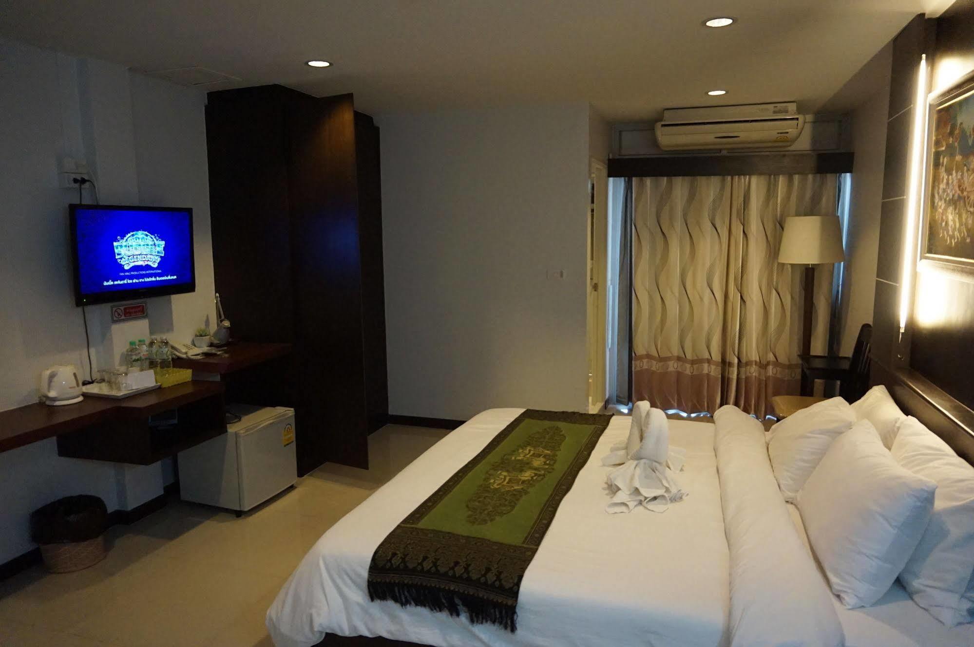 The Next Grand Hotel Khon Kaen Exterior foto